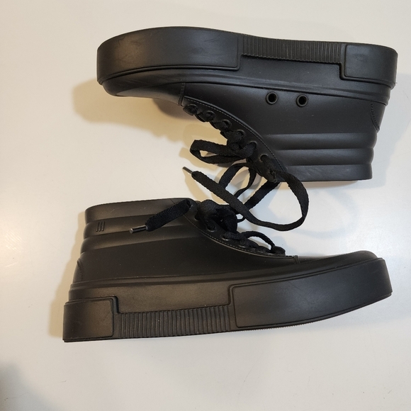 MELISSA black Rubber Lace up ankle Sneakers Rain Shoes size 7 - Picture 10 of 13